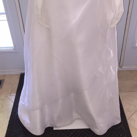 Mori Lee by Madeline Gardner White Beaded Wedding Dress Size 10 New with Tag - Picture 5 of 16